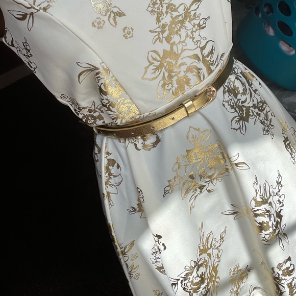 Cream colored white and gold dress with gold belt size small! worn once - Picture 3 of 5